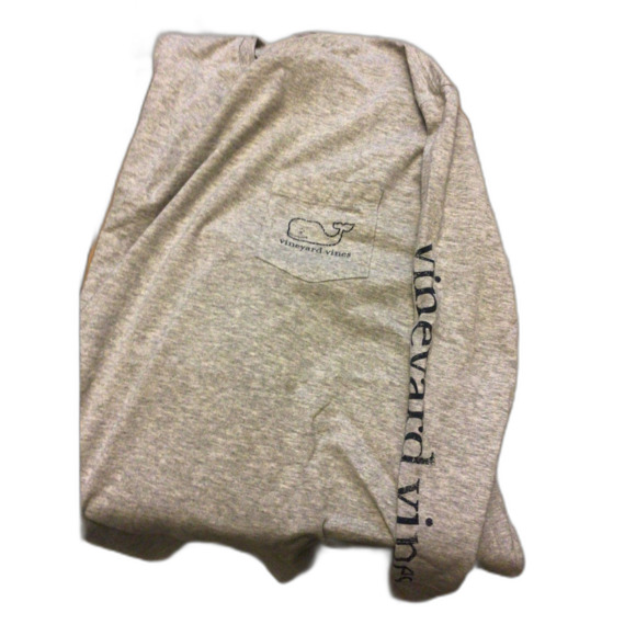 Vineyard vines Men's Long Sleeve Vintage Whale Pocket T-Shirt, Large Gently USED - Picture 4 of 6